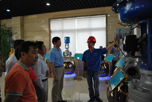 Aͤ(zhn)˴ϯ(yng)ͬ־ϺyT(mn)S(chng)a(chn)Ʒչd^