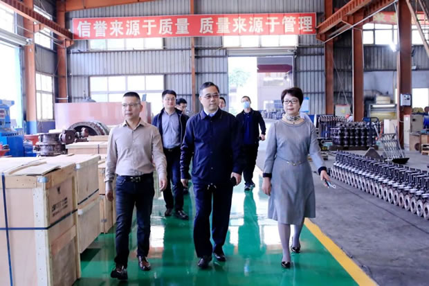 ζ^(q)ίίMLҦl(wi)AWRϺyTSF޹˾_չL{(dio)йD2